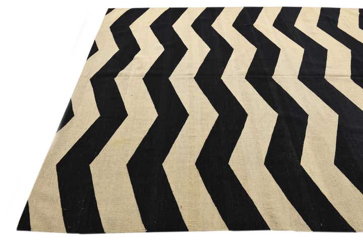 6' 10 x 9' 8 Hand Woven Kilim Modern Wool Rug