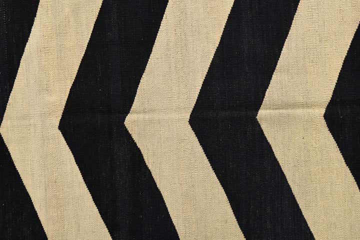 6' 10 x 9' 8 Hand Woven Kilim Modern Wool Rug