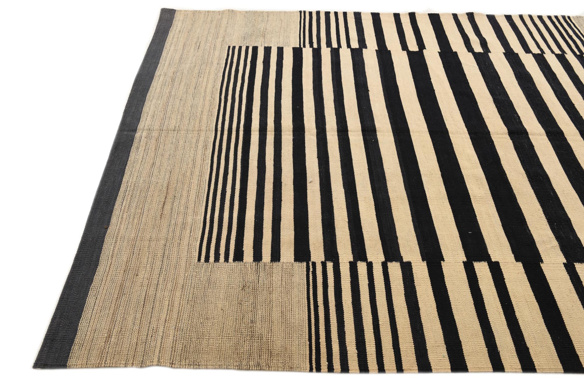 5' 5 x 7' 11 Hand Woven Kilim Modern Wool Rug