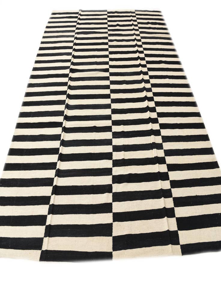 Detail image of 8' 3 x 9' 7  Hand Woven Kilim Modern Wool Rug