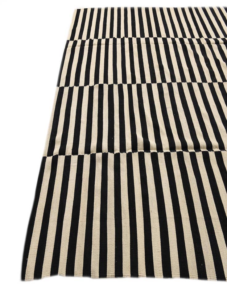 Detail image of 8' 3 x 9' 10  Hand Woven Kilim Modern Wool Rug