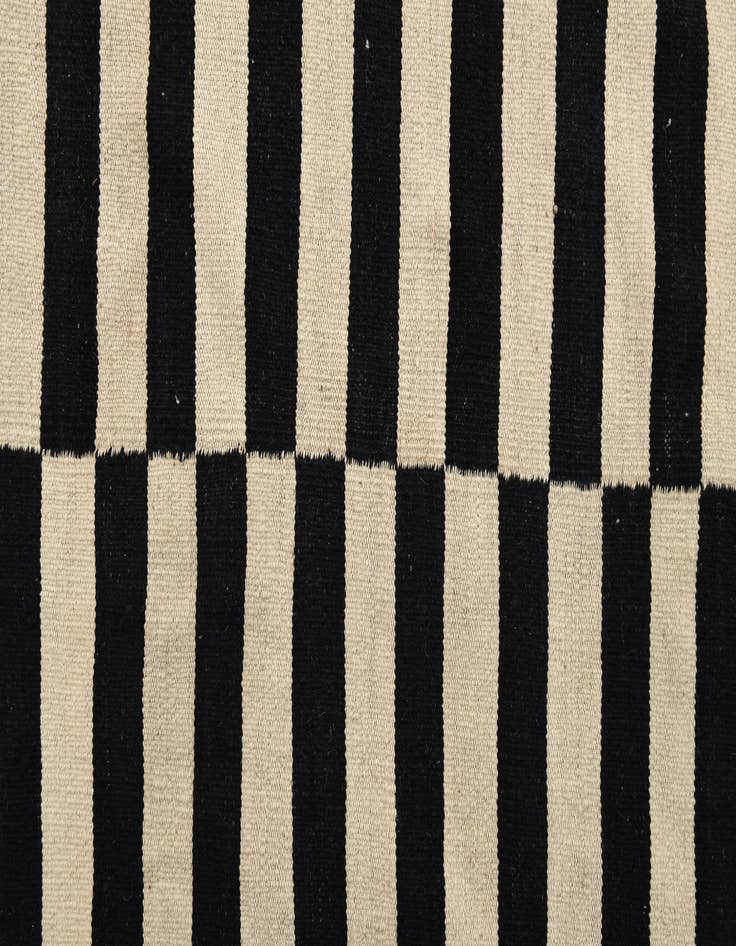 Detail image of 8' 3 x 9' 10  Hand Woven Kilim Modern Wool Rug