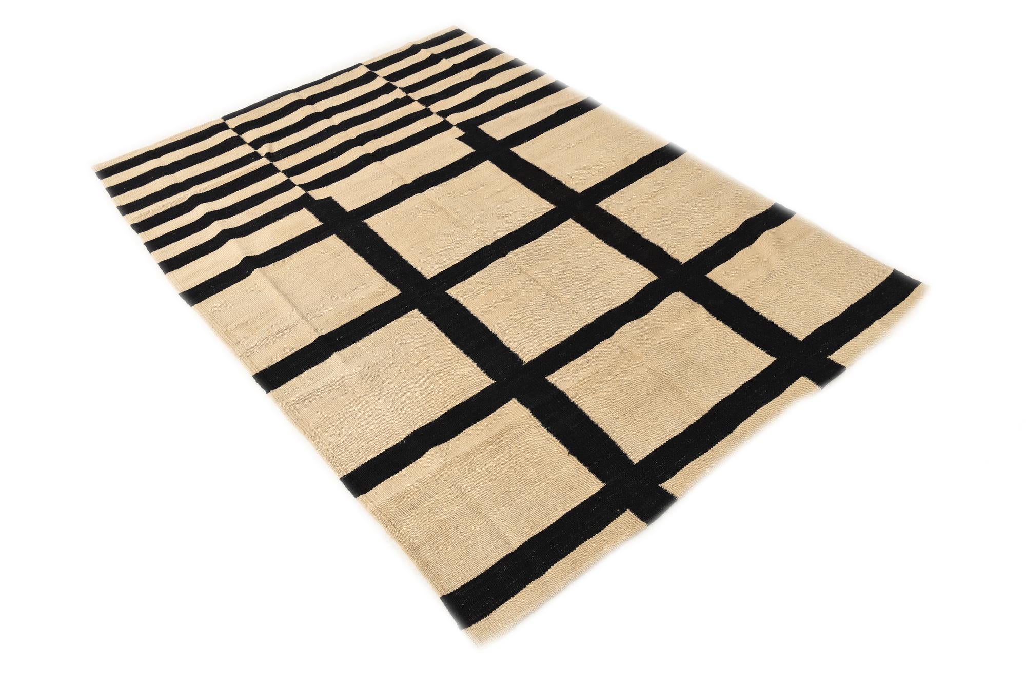 4' 1 x 5' 9 Hand Woven Kilim Modern Wool Rug