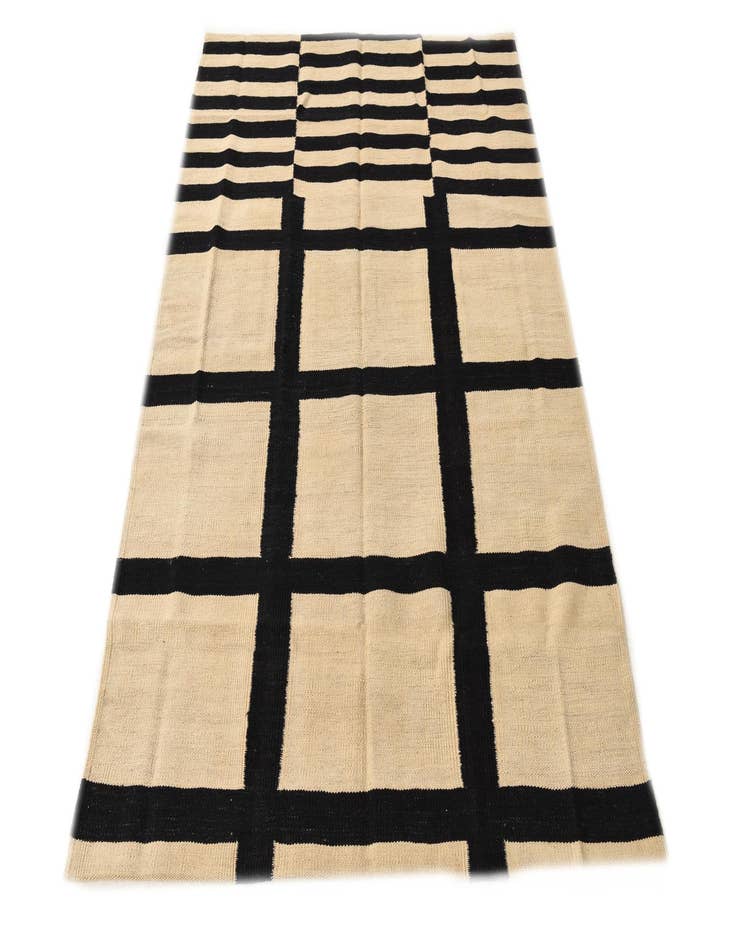 Detail image of 4' 1 x 5' 9  Hand Woven Kilim Modern Wool Rug