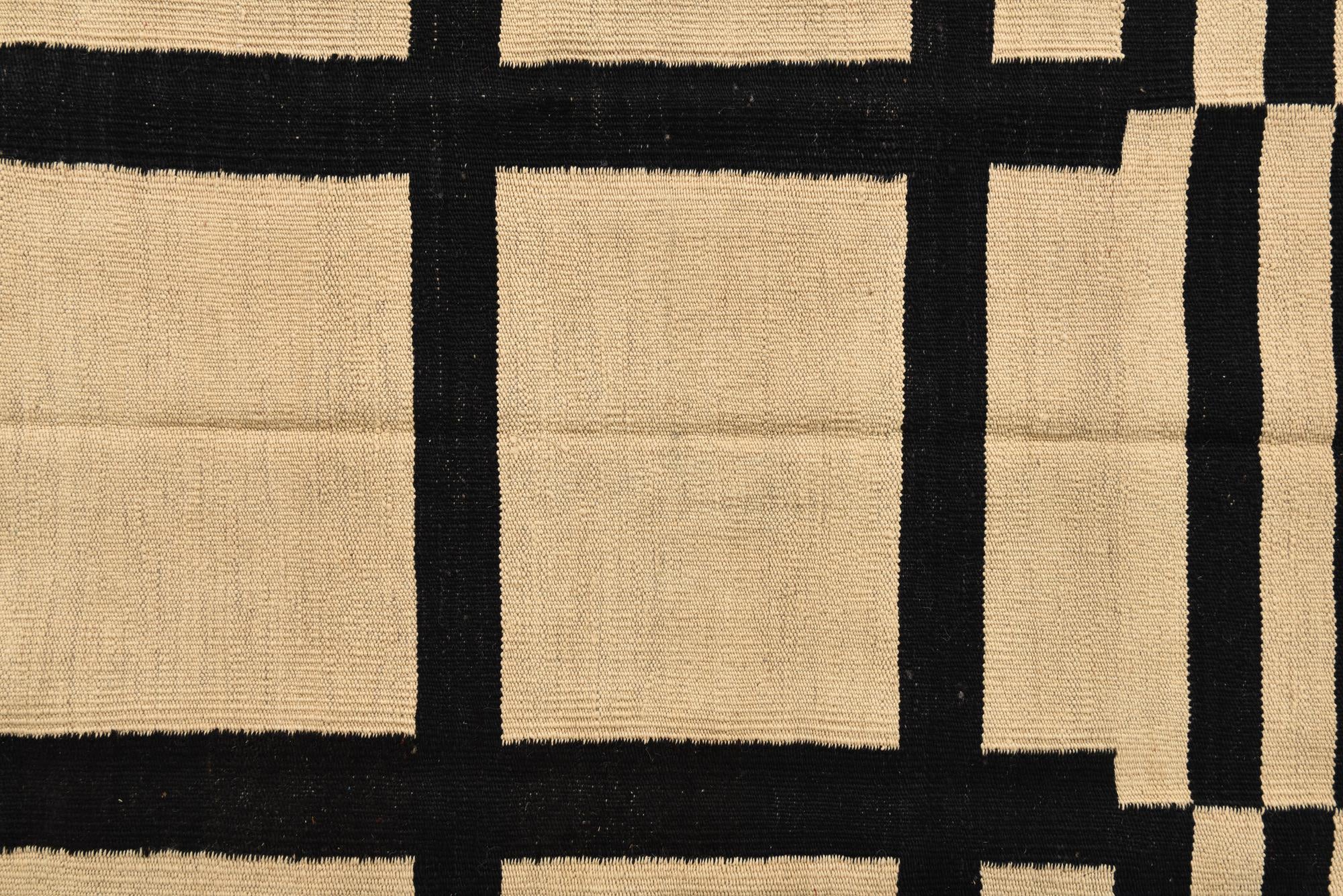 4' 1 x 5' 9 Hand Woven Kilim Modern Wool Rug