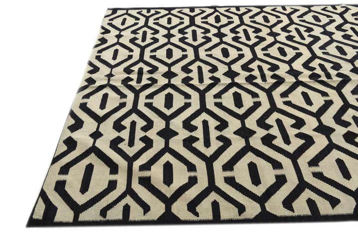 6' 9 x 9' 7 Hand Woven Kilim Modern Wool Rug
