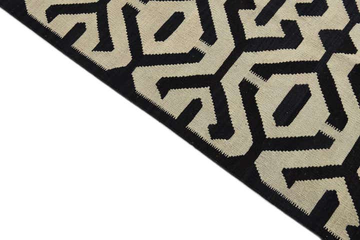 6' 9 x 9' 7 Hand Woven Kilim Modern Wool Rug