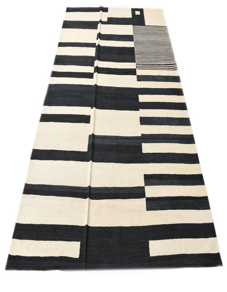 Detail image of 5' 9 x 7' 9  Hand Woven Kilim Modern Wool Rug