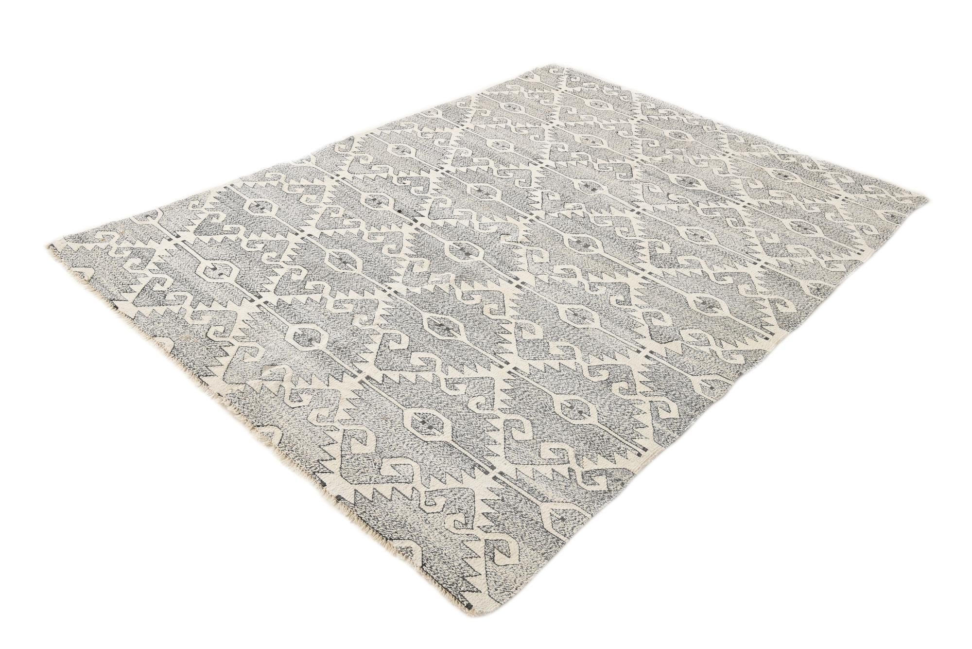 5' 7 x 7' 10 Hand Woven Kilim Modern Wool Rug