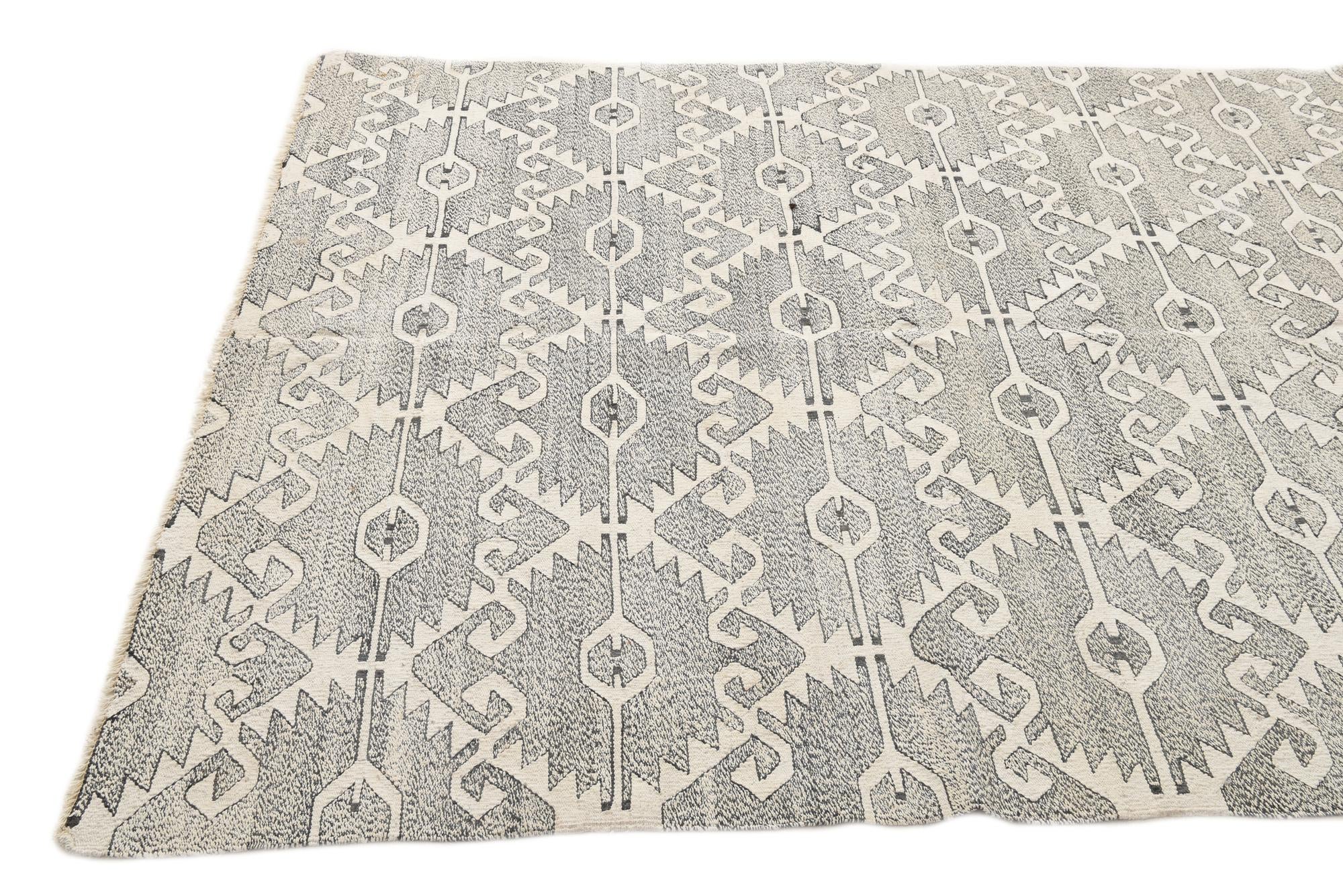 5' 7 x 7' 10 Hand Woven Kilim Modern Wool Rug