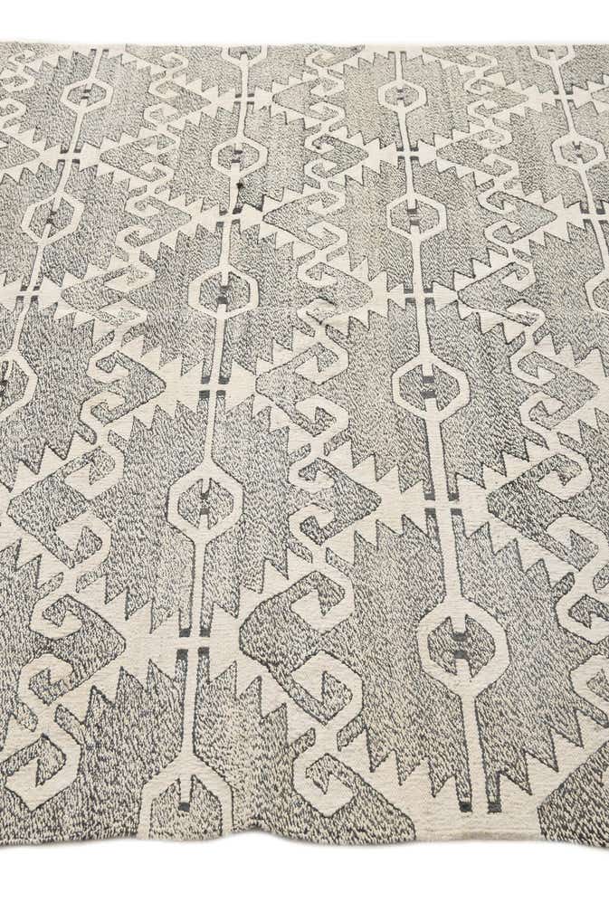 5' 7 x 7' 10 Hand Woven Kilim Modern Wool Rug