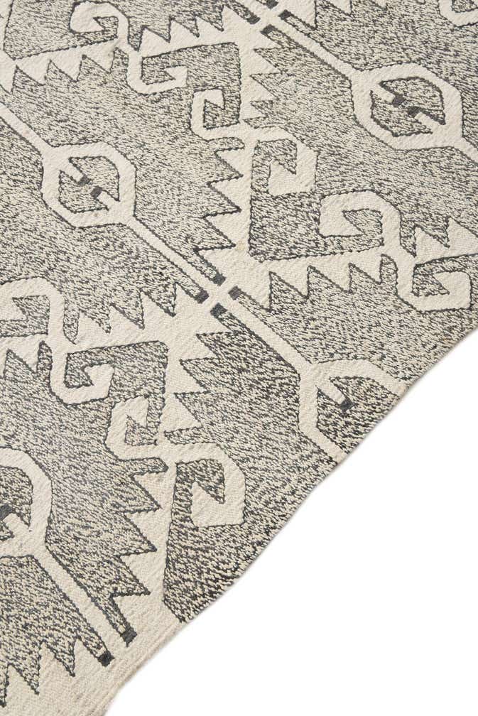 5' 7 x 7' 10 Hand Woven Kilim Modern Wool Rug