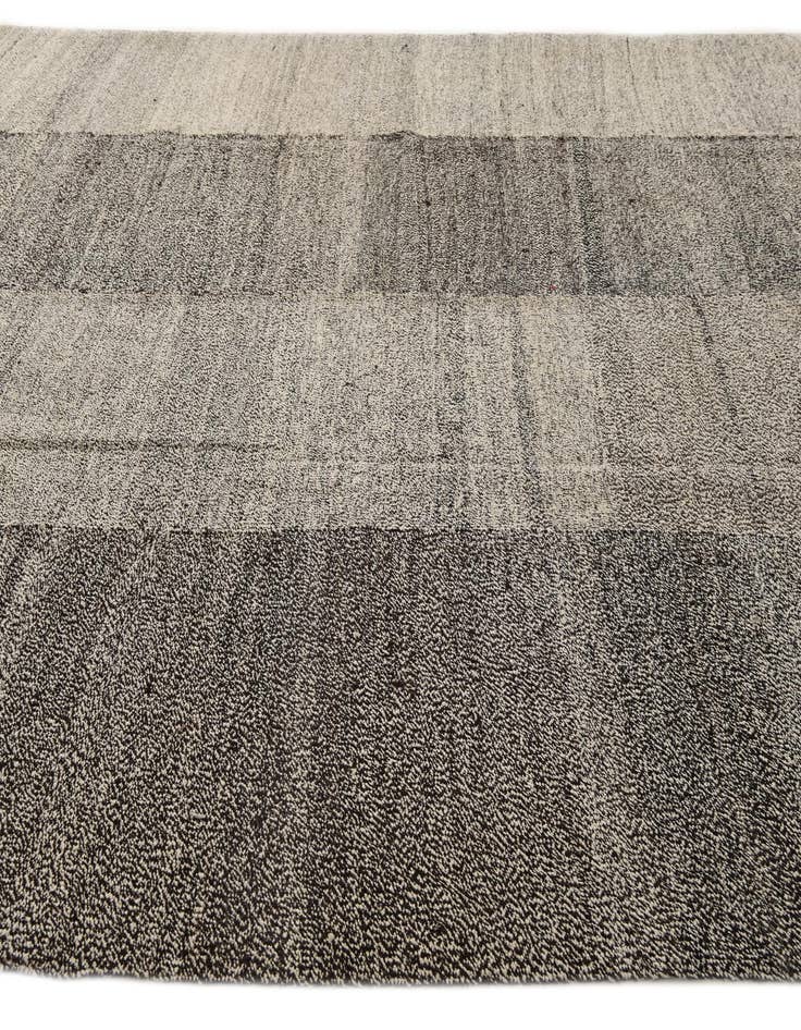 Detail image of 8' 5 x 9' 10 Hand Woven Kilim Modern Wool Rug