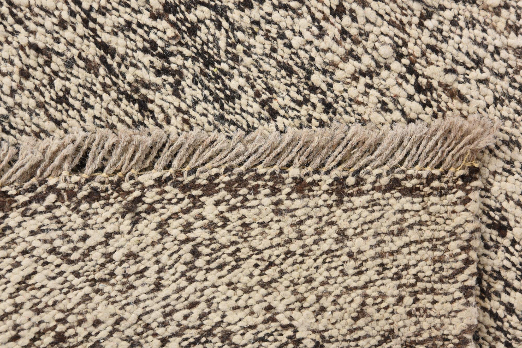 8' 1 x 9' 3 Hand Woven Kilim Modern Wool Rug