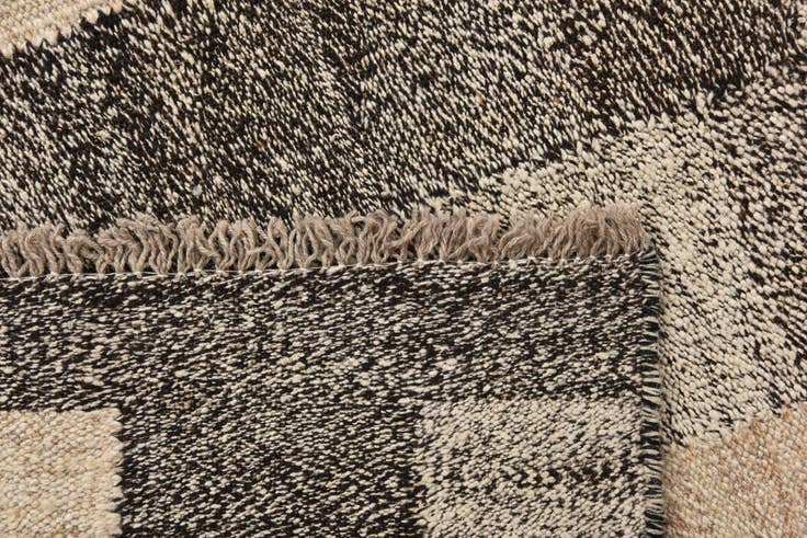 Detail image of 200cm x 300cm Hand Woven Kilim Modern Wool Rug