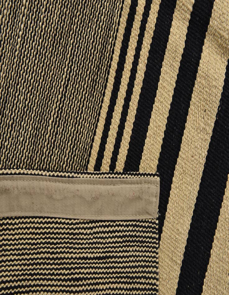 Detail image of 6' 6 x 9' 7  Hand Woven Kilim Modern Wool Rug