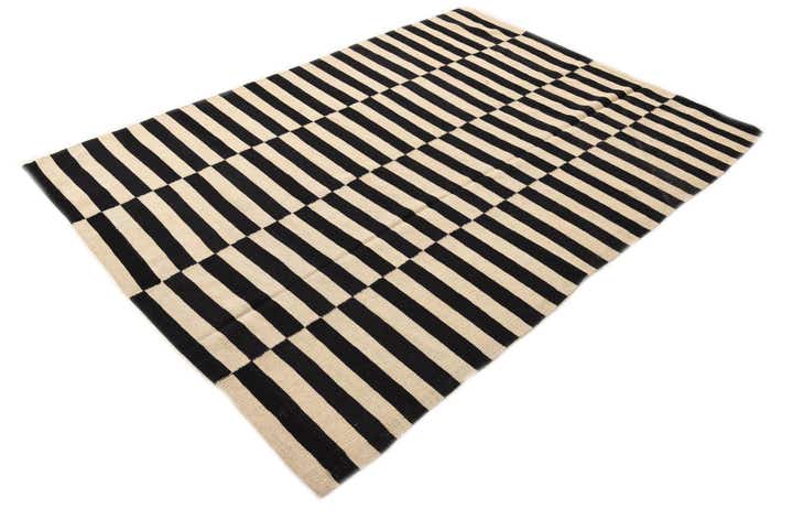 5' 7 x 7' 10 Hand Woven Kilim Modern Wool Rug