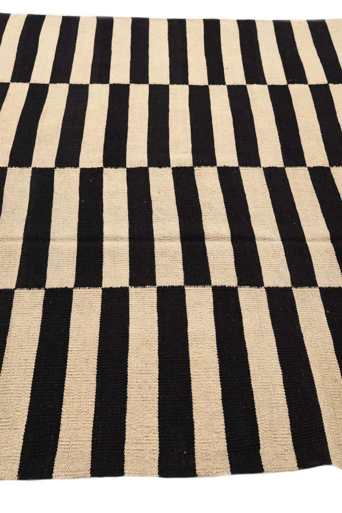 5' 7 x 7' 10 Hand Woven Kilim Modern Wool Rug