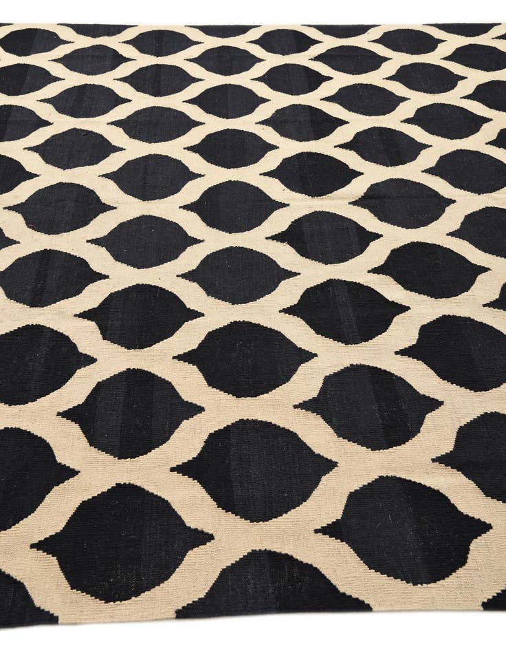 Detail image of 8' 7 x 9' 6  Hand Woven Kilim Modern Wool Rug