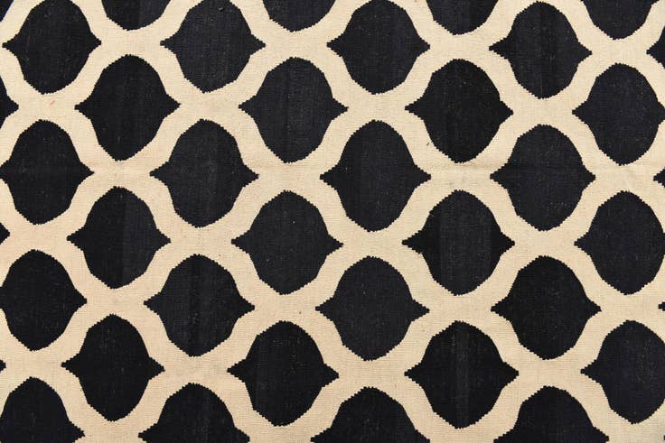 Detail image of 8' 7 x 9' 6 Hand Woven Kilim Modern Wool Rug
