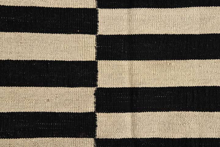 4' 4 x 5' 11 Hand Woven Kilim Modern Wool Rug