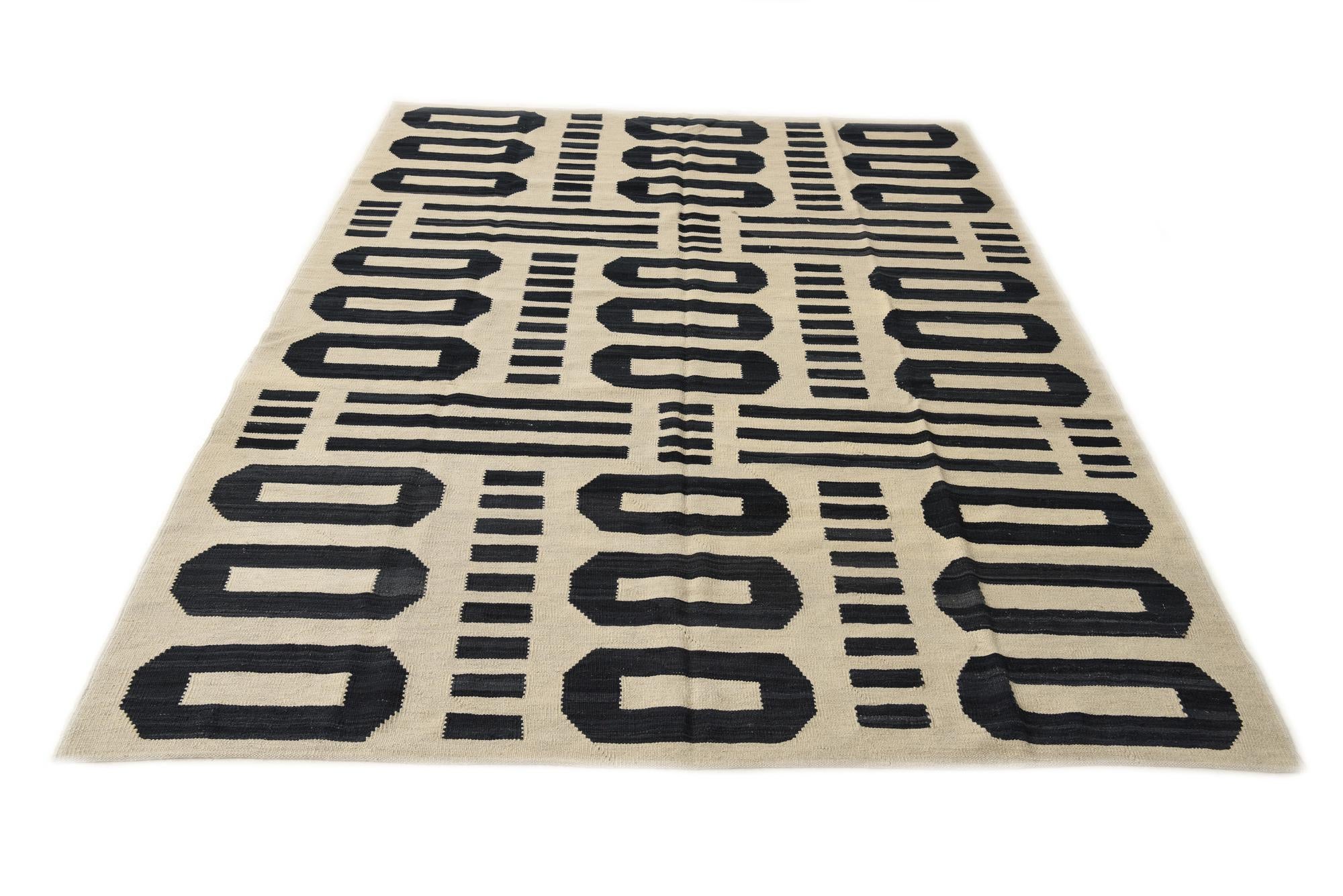 5' 9 x 7' 10 Hand Woven Kilim Modern Wool Rug