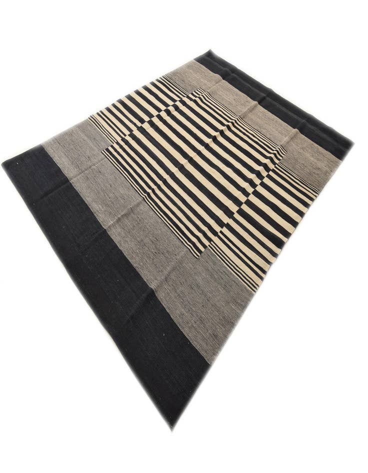 Detail image of 6' 10 x 9' 8 Hand Woven Kilim Modern Wool Rug