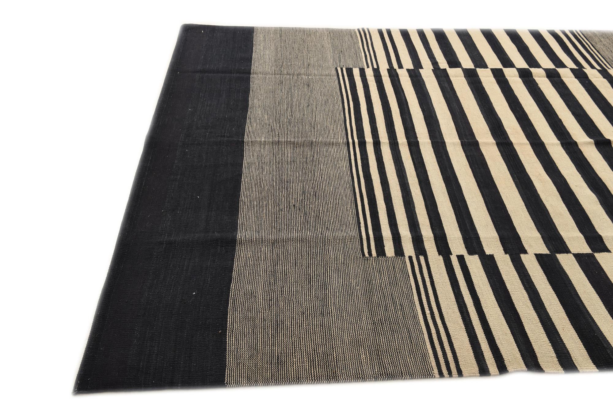 6' 10 x 9' 8 Hand Woven Kilim Modern Wool Rug