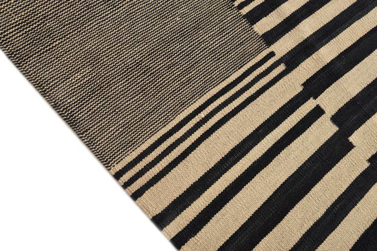 Detail image of 6' 10 x 9' 8 Hand Woven Kilim Modern Wool Rug