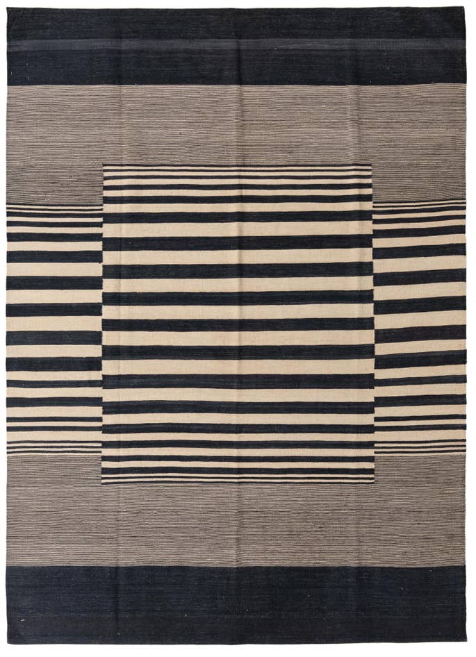 Detail image of 6' 10 x 9' 8 Hand Woven Kilim Modern Wool Rug