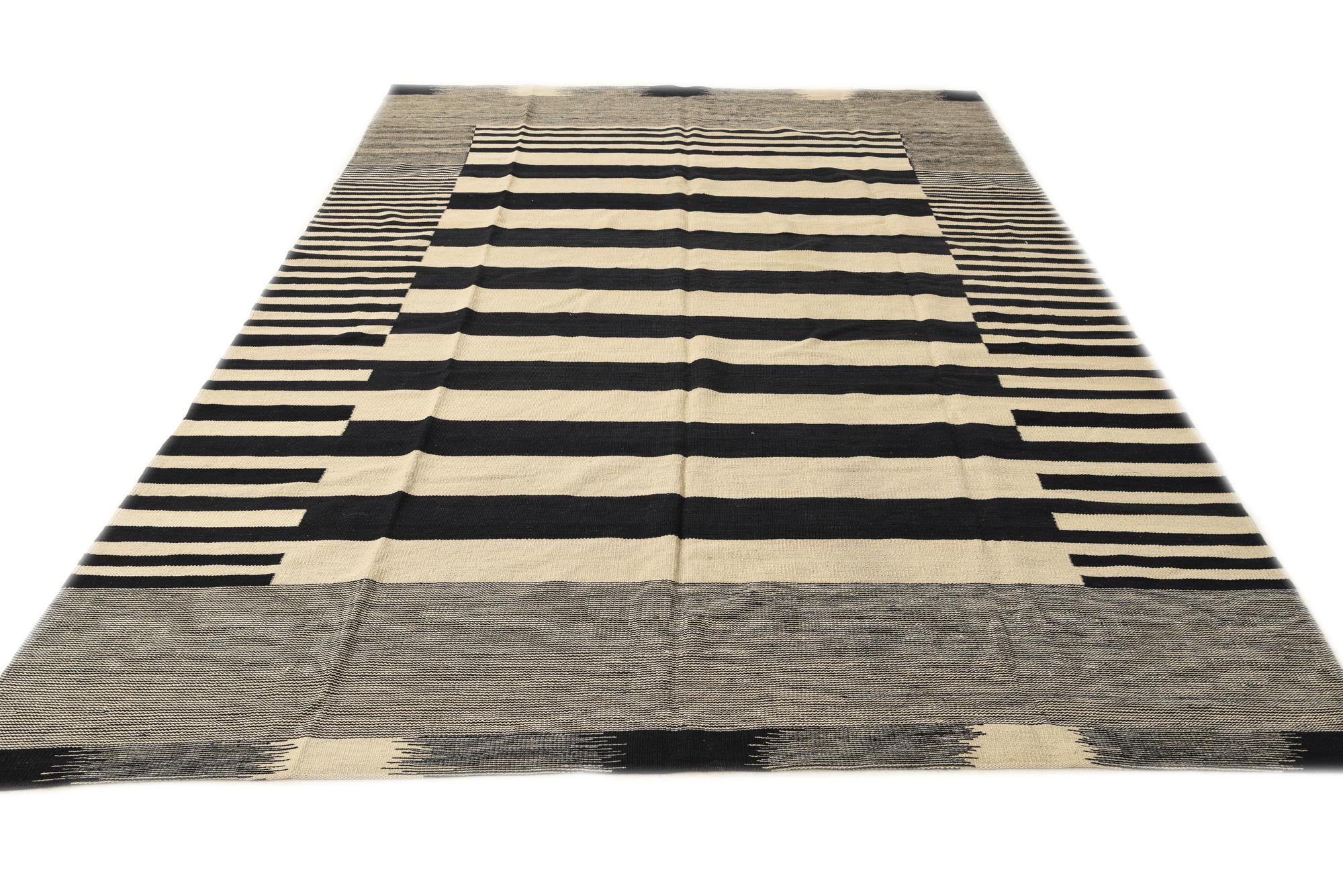 6' 8 x 9' 10 Hand Woven Kilim Modern Wool Rug