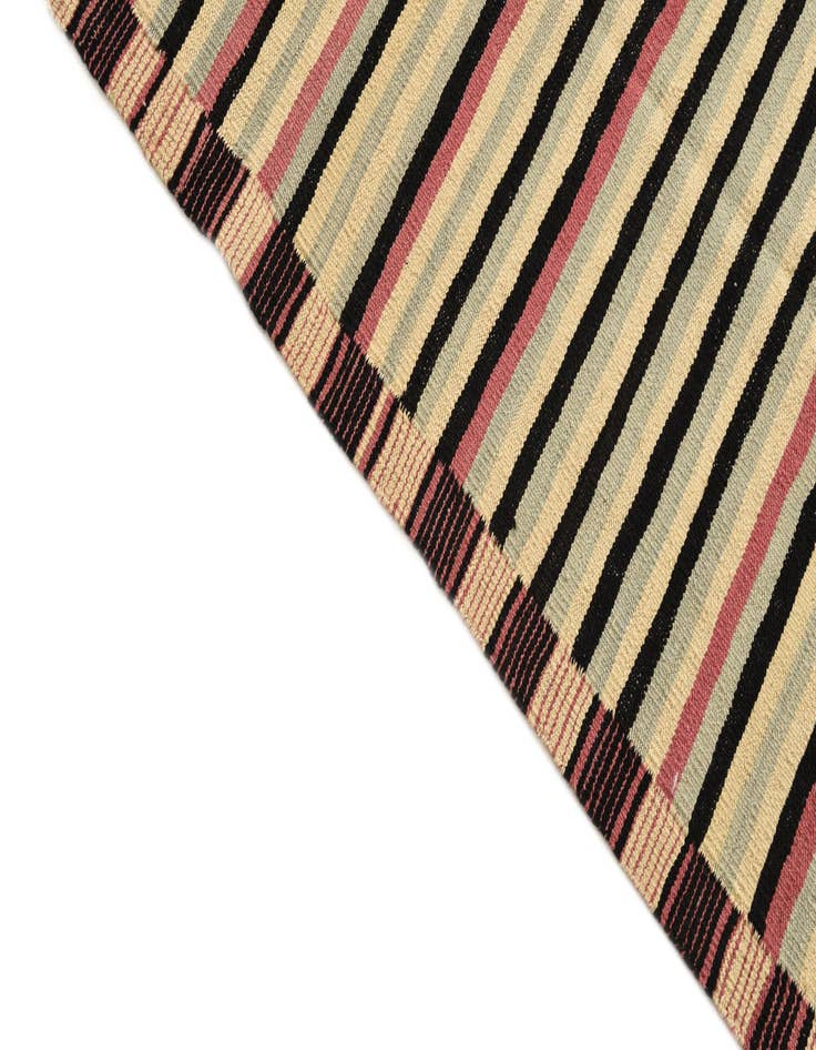 Detail image of 5' 10 x 7' 9  Hand Woven Kilim Modern Wool Rug