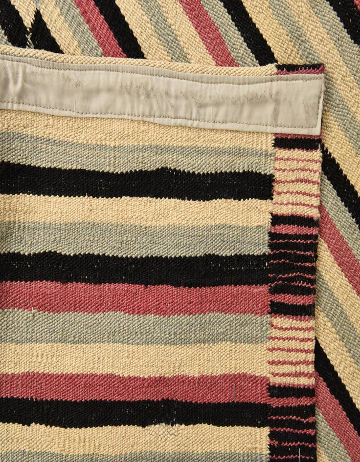 Detail image of 5' 10 x 7' 9  Hand Woven Kilim Modern Wool Rug
