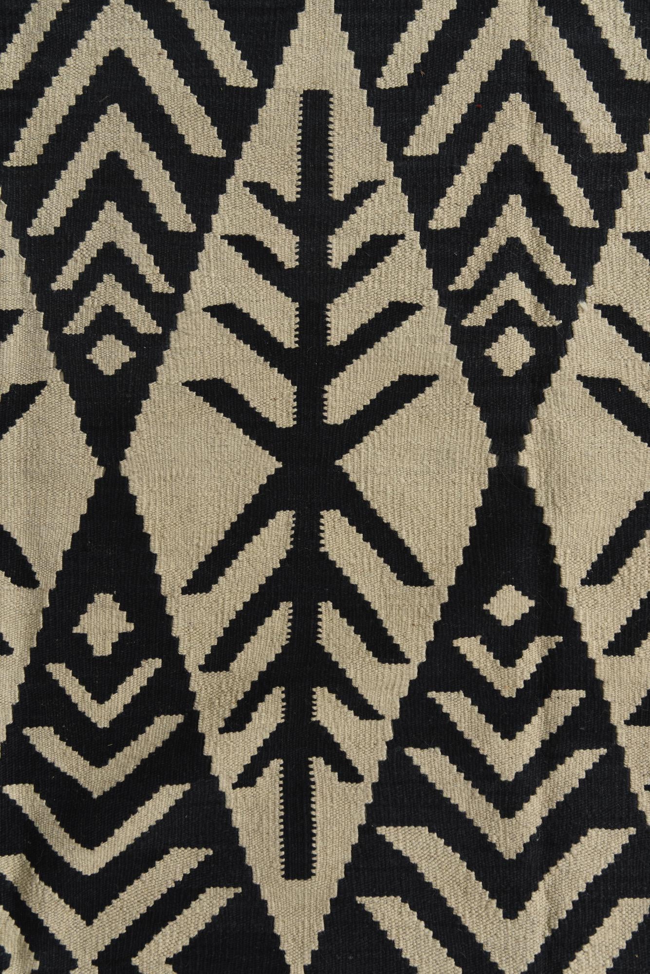 6' x 8' 6 Hand Woven Kilim Modern Wool Rug