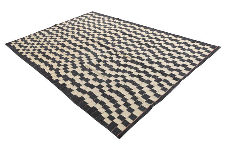 Detail image of 6' 9 x 9' 5 Hand Woven Kilim Modern Wool Rug