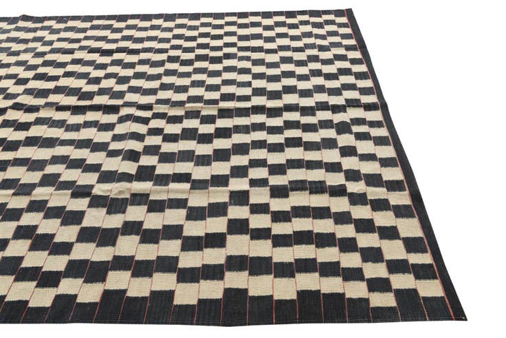 Detail image of 6' 9 x 9' 5 Hand Woven Kilim Modern Wool Rug