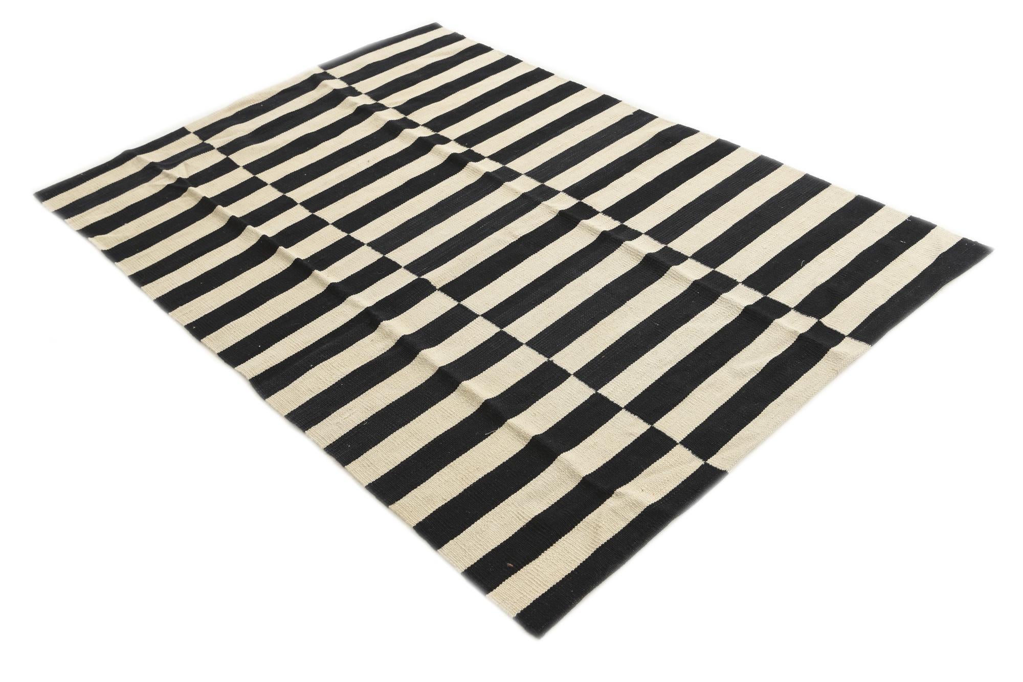 4' 1 x 5' 10 Hand Woven Kilim Modern Wool Rug