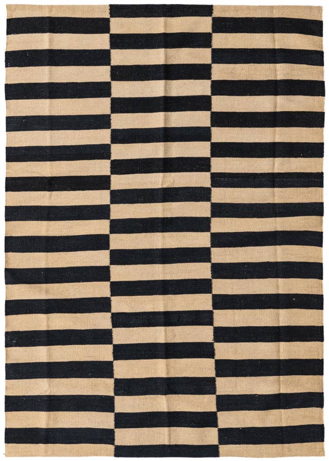 Detail image of 4' 1 x 5' 10 Hand Woven Kilim Modern Wool Rug