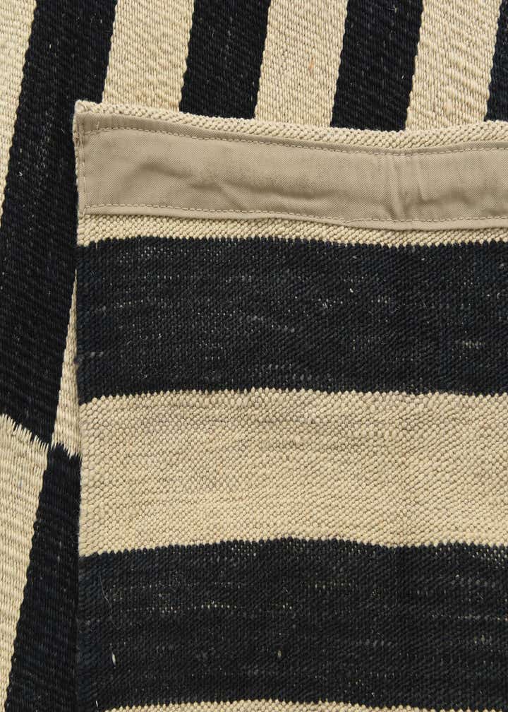 4' 2 x 5' 9 Hand Woven Kilim Modern Wool Rug