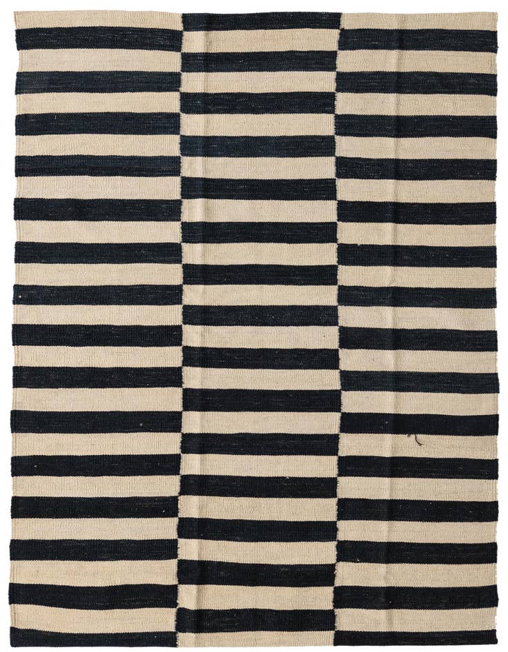 Detail image of 4' 2 x 5' 9 Hand Woven Kilim Modern Wool Rug