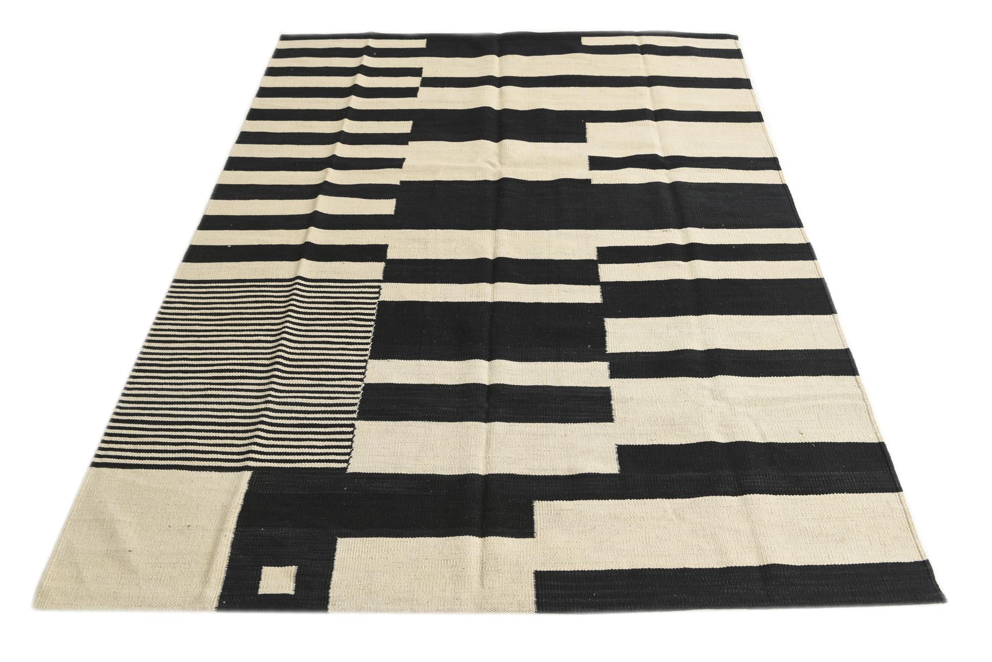 5' 2 x 6' 10 Hand Woven Kilim Modern Wool Rug