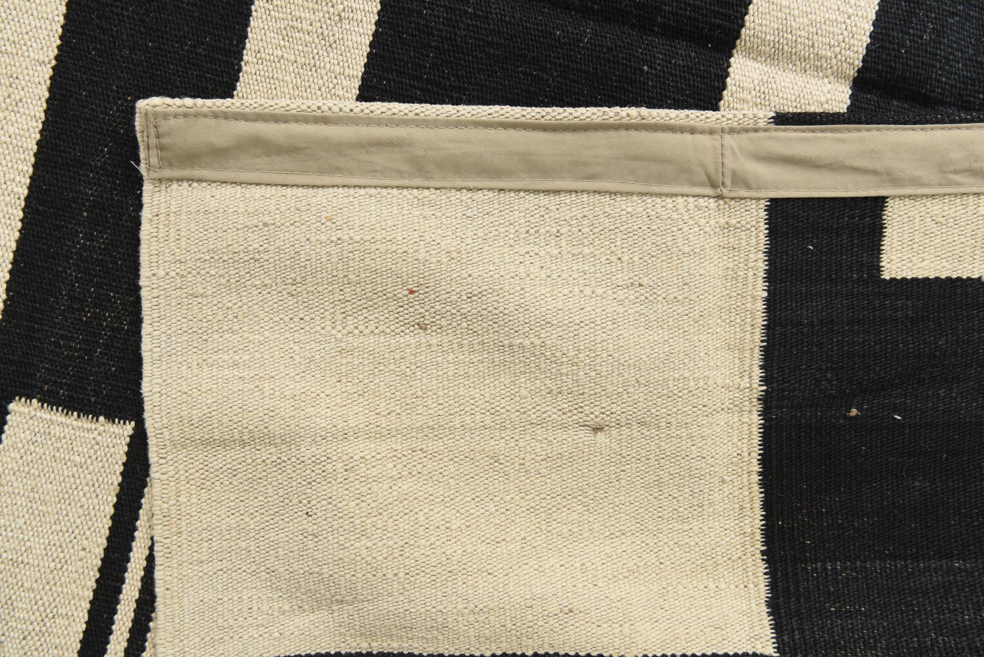 5' 2 x 6' 10 Hand Woven Kilim Modern Wool Rug