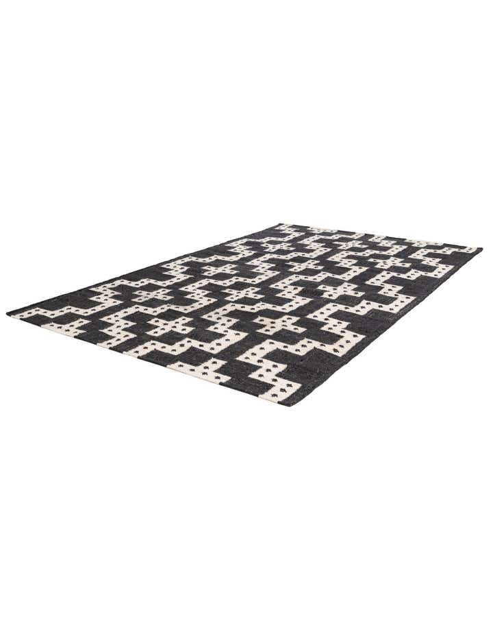 5' 1 x 8' Hand Woven Kilim Wool Rug