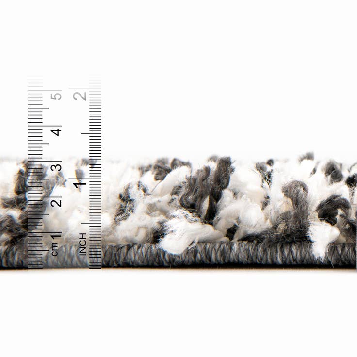 Detail image of 9' x 12' Lagom Shag Rug