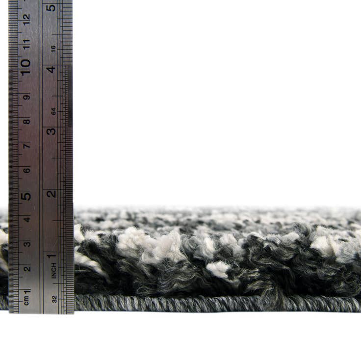 Detail image of 3' 3 x 5' 3 Lagom Shag Rug