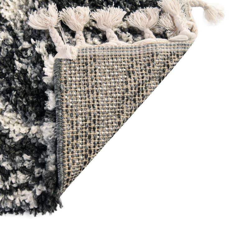 Detail image of 3' 3 x 5' 3 Lagom Shag Rug