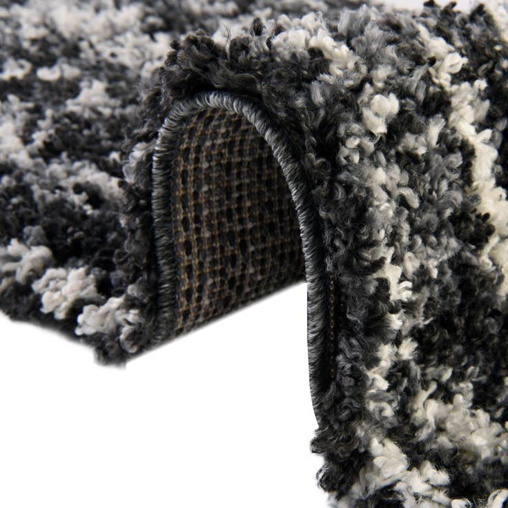 Detail image of 3' 3 x 5' 3 Lagom Shag Rug