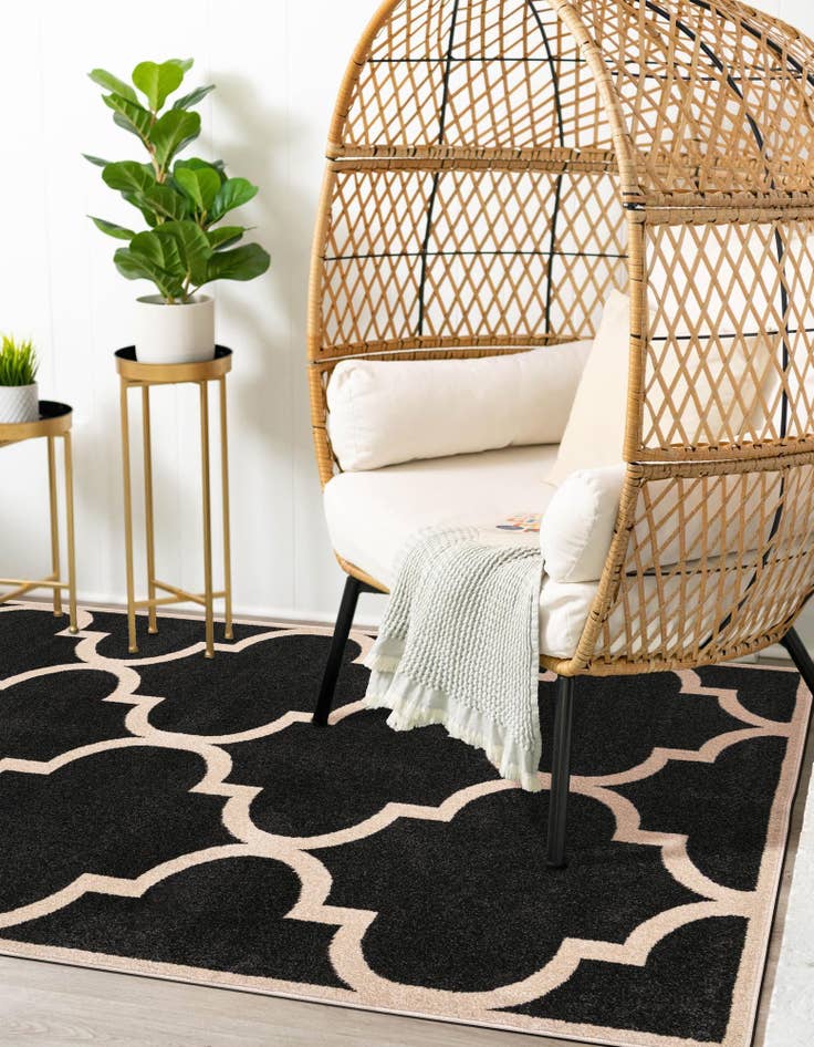 Detail image of 7' x 10' Lattice Rug