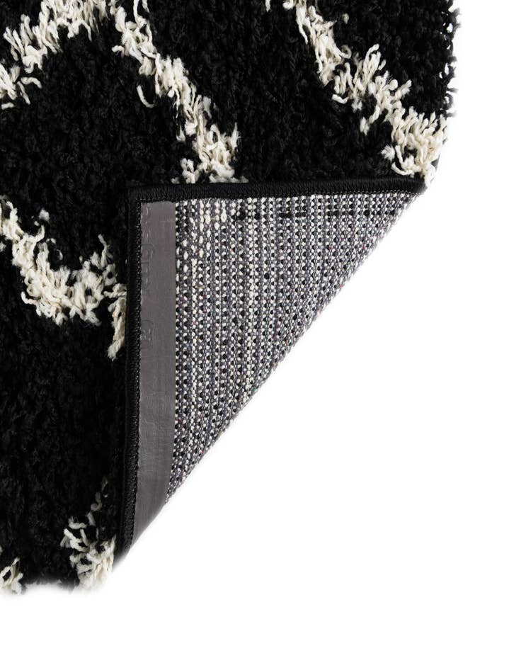 Detail image of 10' x 13' Lattice Shag Rug