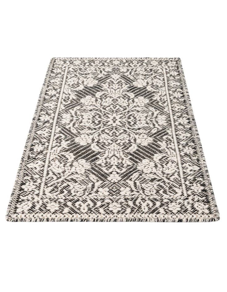 Detail image of 2' 4 x 3' 10  Hand Woven Lattice Wool Rug